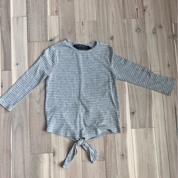 Code Mode 3/4 Sleeve gray and white Striped Shirt - Picture 2 of 8